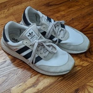 Men's Adidas Iniki shoes